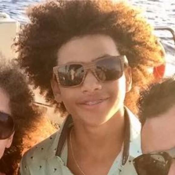 Meet your Posher, Cristian - Picture 1 of 1